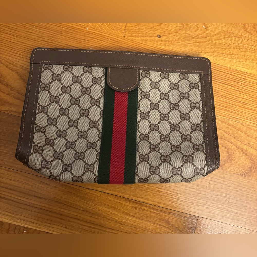 Vintage Gucci Parfums GG Supreme Canvas Toiletry Pouch with Green-Red Stripe